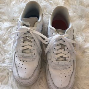 Women’s Air Force 1’s